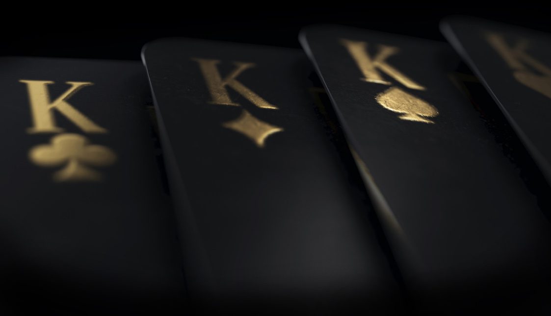 Die besten Karten Schwarze Karten mit goldener Kennzeichung